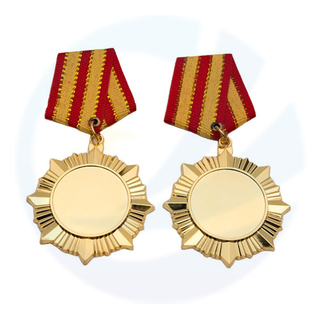 Medallas de premios personalizados Honor Medalla de metal Insignia de monumento para la competencia deportiva Marathon Juegos Escolares Medalla de oro de fútbol