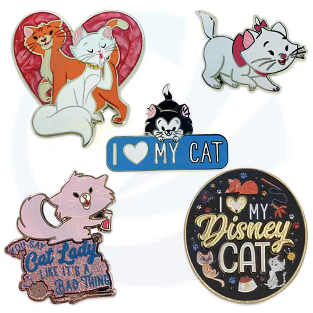 Productos de recuerdo Lindo diseño de mascotas Pet animal perro gato insignia de esmalte personalizado para perros regalos