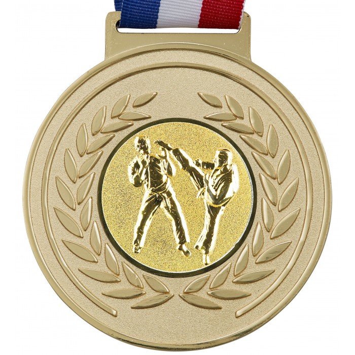 Karate de oro de 100 mm 3D2-700x700