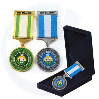 Sin orden mínimo Medalla de insignia en blanco hecha a medida Premio de oro chapado en oro Medalla de honor de conmemorativa de metal con caja de terciopelo