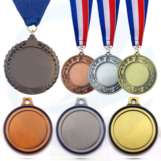 Medalla de deportes deportivos personalizados al por mayor Medalla de metal en blanco y trofeos con una medalla de juego de baloncesto de fútbol de cinta