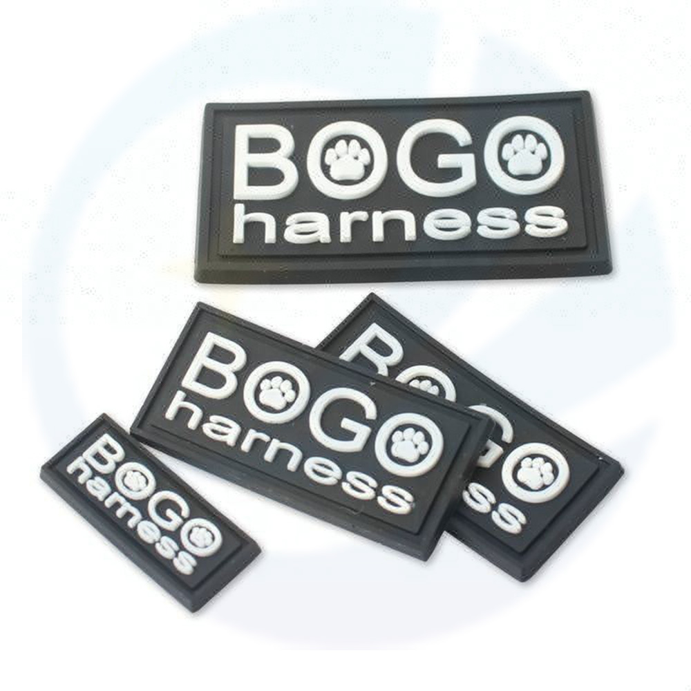 Coser en relieve la marca privada personalizada con el logotipo 3D Garmen Soft PVC Patch Patch Patch para ropa