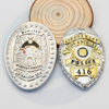 OEM Factory Price Oficial de seguridad Insignia de oro Pin de esmalte 3D con juego de cuero